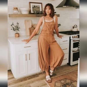 Free People Follow the Sun One piece/overalls - peach XL